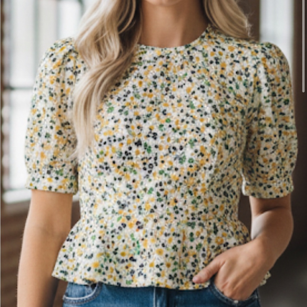 EUC Michael Kors Eyelit Top(size 14)